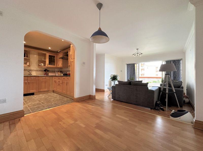 Dining/Lounge/Kitchen