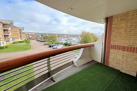 2 bedroom apartment for sale, Lock Approach, Portsmouth PO6