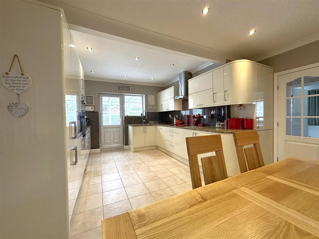 Fabulous Modern Kitchen 830