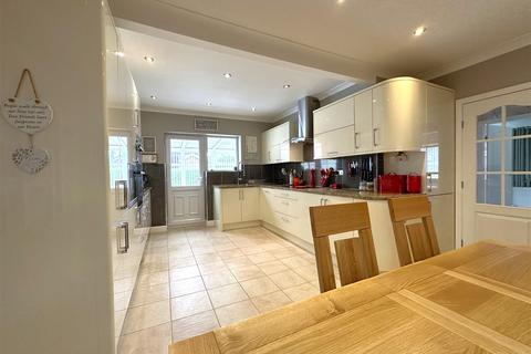 undefined, Swinderby Road, Collingham, Newark