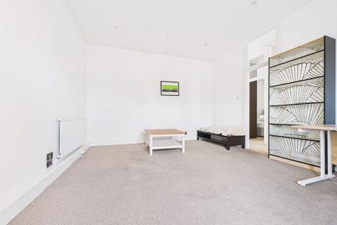 1 bedroom apartment for sale, Caledonian Wharf, London