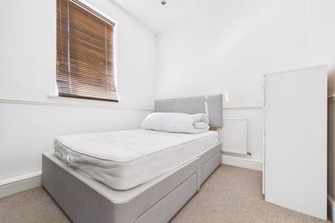 1 bedroom apartment for sale, Caledonian Wharf, London