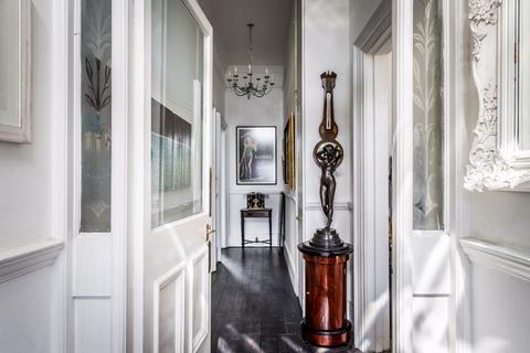3 bedroom apartment to rent, West Hill, London SW15