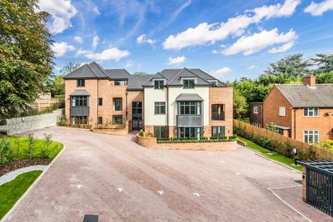 2 bedroom apartment to rent, Cheam Road, Cheam SM2