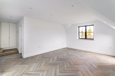 2 bedroom apartment to rent, Cheam Road, Cheam SM2