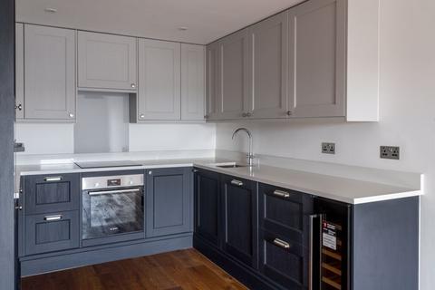 2 bedroom apartment for sale, Kingston Road, London SW19