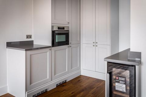 2 bedroom apartment for sale, Kingston Road, London SW19