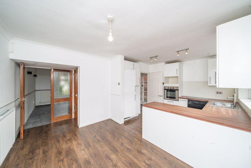 Dining kitchen