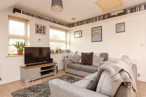 1 bedroom flat for sale, Croydon Road, Caterham, Surrey