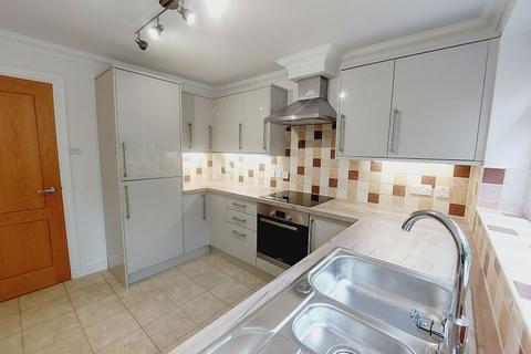 1 bedroom flat for sale, Epsom Road, Leatherhead KT22