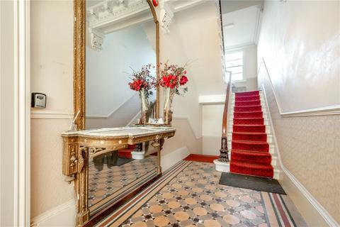 2 bedroom apartment to rent, Lansdown Road, Cheltenham, Gloucestershire, GL51