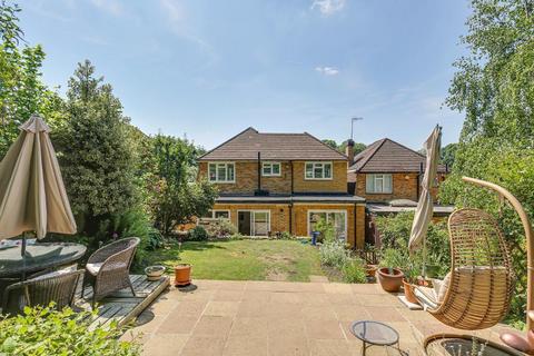 51 Chapel View, South Croydon, CR2 7LJ