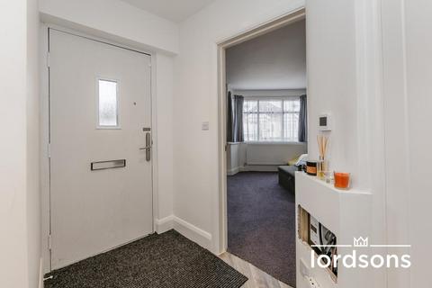 3 bedroom detached bungalow for sale, North Crescent, Southend on sea, Essex, SS2 6TJ