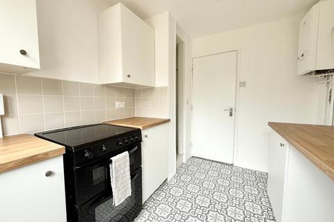76 Bembridge Gardens, Luton, LU3 3SJ