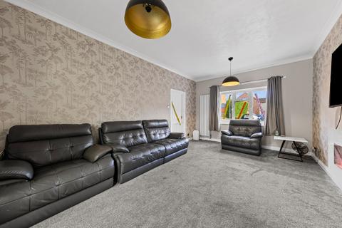 5 bedroom detached house for sale, Healey Close, Northampton, NN3