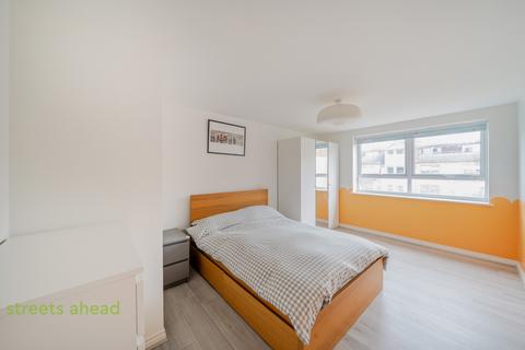 undefined, Sydenham Road, Croydon, CR0