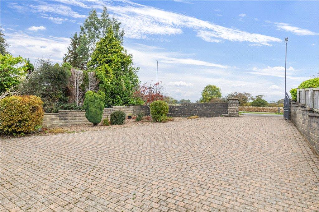 Gated Driveway