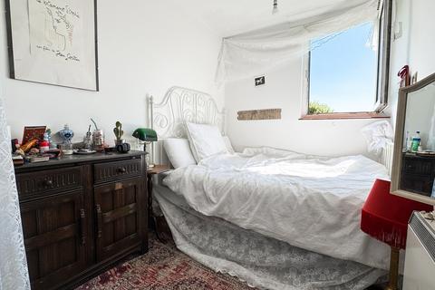 3 bedroom flat to rent, Down View, Bristol BS7