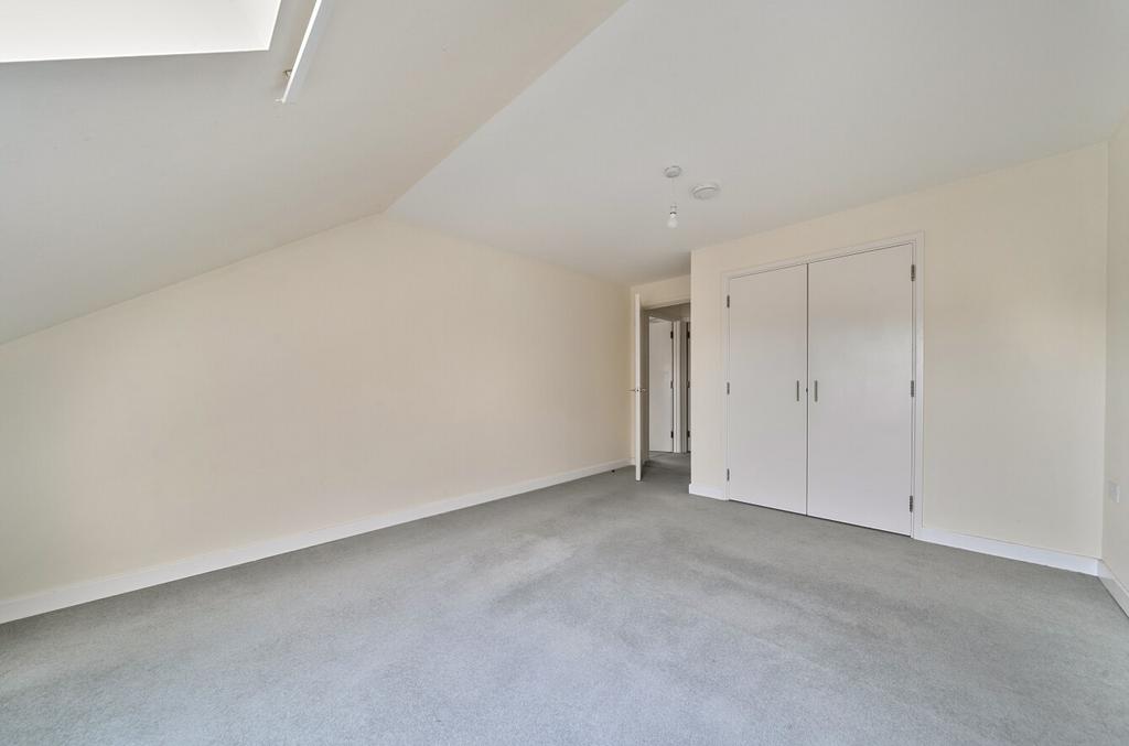 1365543-6-68ee2be...