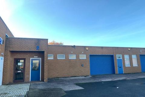 Warehouse to rent, Third Ave Kingswinford DY6 7XG