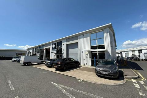 Warehouse to rent, Rodney Rd Southsea PO4 8DF