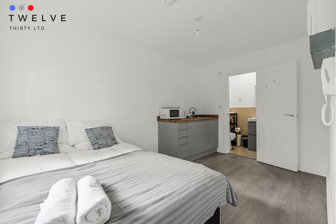 undefined, Private Room to Rent at Kings Road | Bills Included | 10 Mins to Norwood Junction (3)