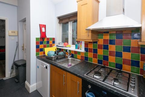 6 bedroom house of multiple occupation for sale, Cemetery Avenue, Sheffield S11