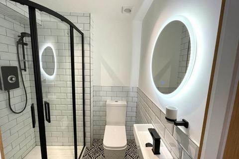 undefined, Lincoln LN5