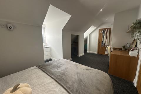 2 bedroom flat to rent, 72 Rasen Lane, Lincoln LN1