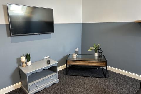 2 bedroom flat to rent, 72 Rasen Lane, Lincoln LN1