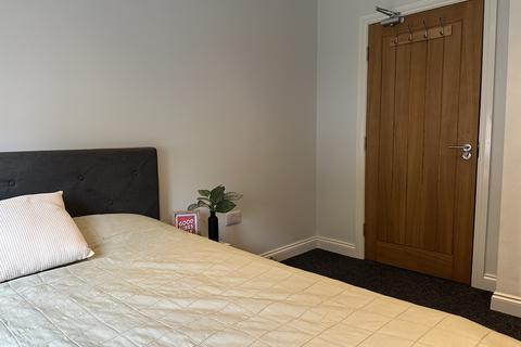 2 bedroom flat to rent, 72 Rasen Lane, Lincoln LN1