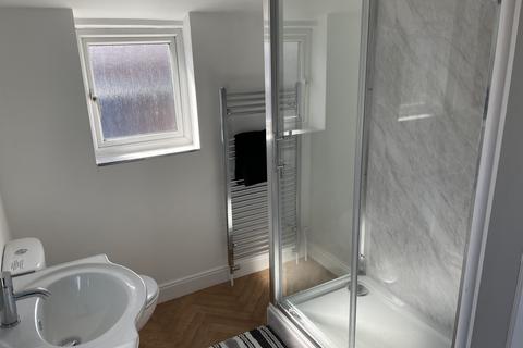 undefined, Lincoln LN5