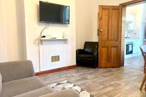 undefined, Lincoln LN2