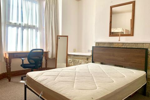 undefined, Lincoln LN2