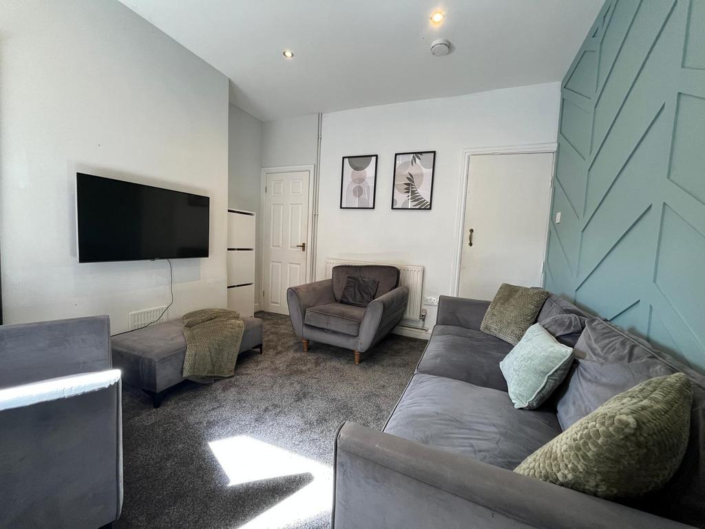 Whats App Image 2025-10-14 at 13.36.15.jpeg