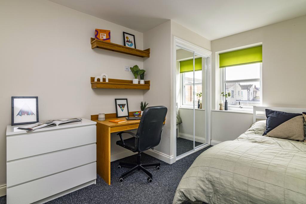 Flat8 Lord Tennyson-21.jpg
