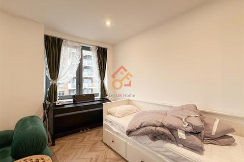 undefined, Skyline Apartment, 11 Makers Yard, London E3