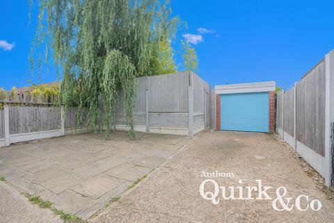 2 bedroom detached bungalow for sale, Tantelen Avenue, Canvey Island, SS8