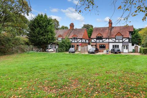134 Lower Green Road, Esher, KT10 8HB