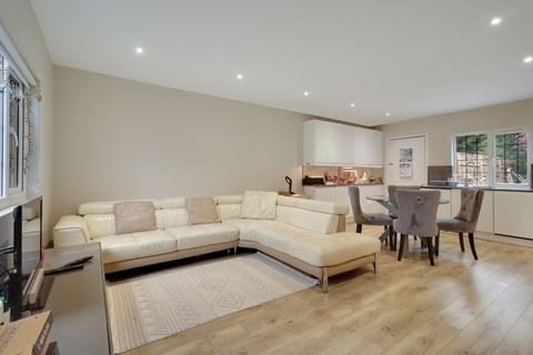 134 Lower Green Road, Esher, KT10 8HB