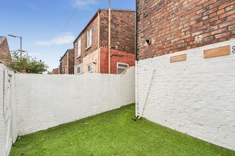 undefined, Richmond Park, Anfield, L6