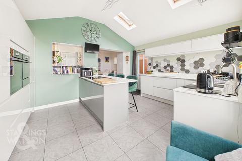 undefined, Rosa Close, Spixworth, Norwich