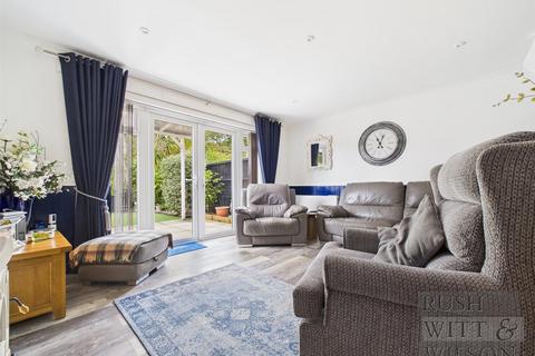 4 bedroom semi-detached house for sale, Celandine Drive, St. Leonards-On-Sea
