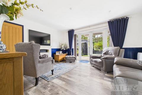 4 bedroom semi-detached house for sale, Celandine Drive, St. Leonards-On-Sea