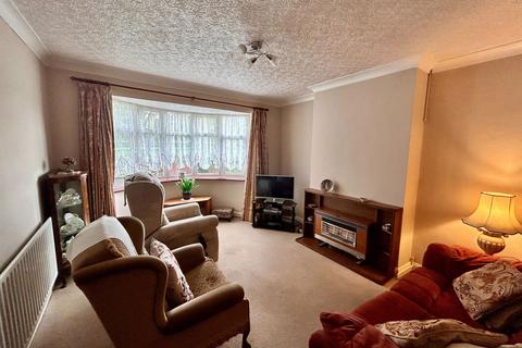 3 bedroom semi-detached house for sale, Frith Close, Leicester LE3