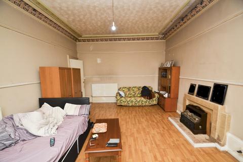 4 bedroom flat for sale, 1/1 83 Kilmarnock Road, Shawlands, Glasgow, G41 3YR