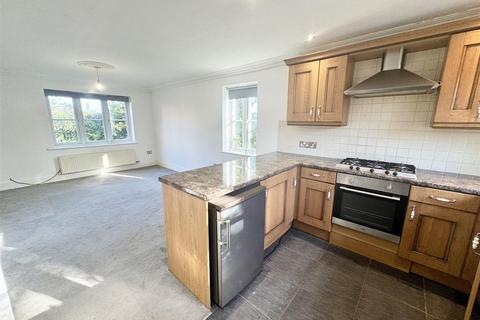 2 bedroom apartment to rent, Thirsk Road, Kirklevington, Yarm