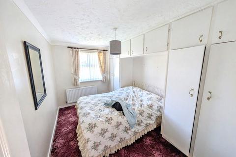 3 bedroom bungalow for sale, Newstead Avenue, Whitehouse Farm, Stockton-on-Tees, Durham, TS19 0TB