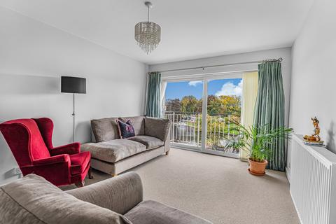 undefined, Riverside Road, Staines-upon-Thames, TW18