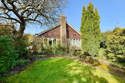 3 bedroom detached bungalow for sale, Church Mead, Hassocks, BN6 8BN